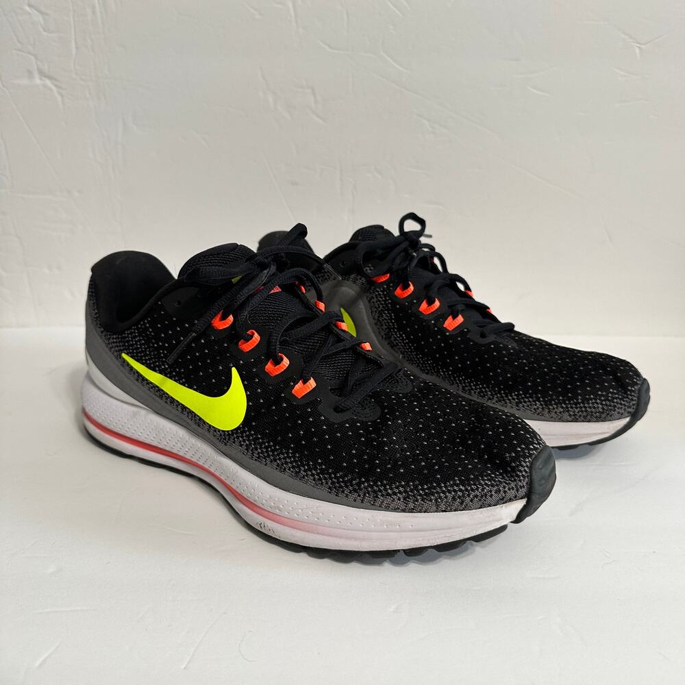 SOLD | NIKE ZOOM VOMERO 13 | Black/Gray/Orange - 11